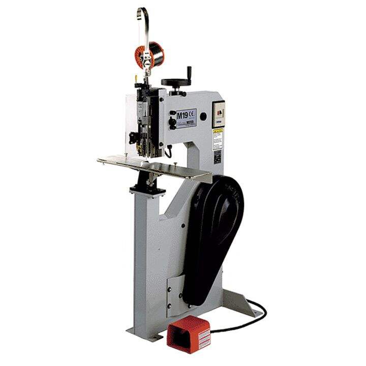 DeLuxe Book Stitchers M19G20-AST